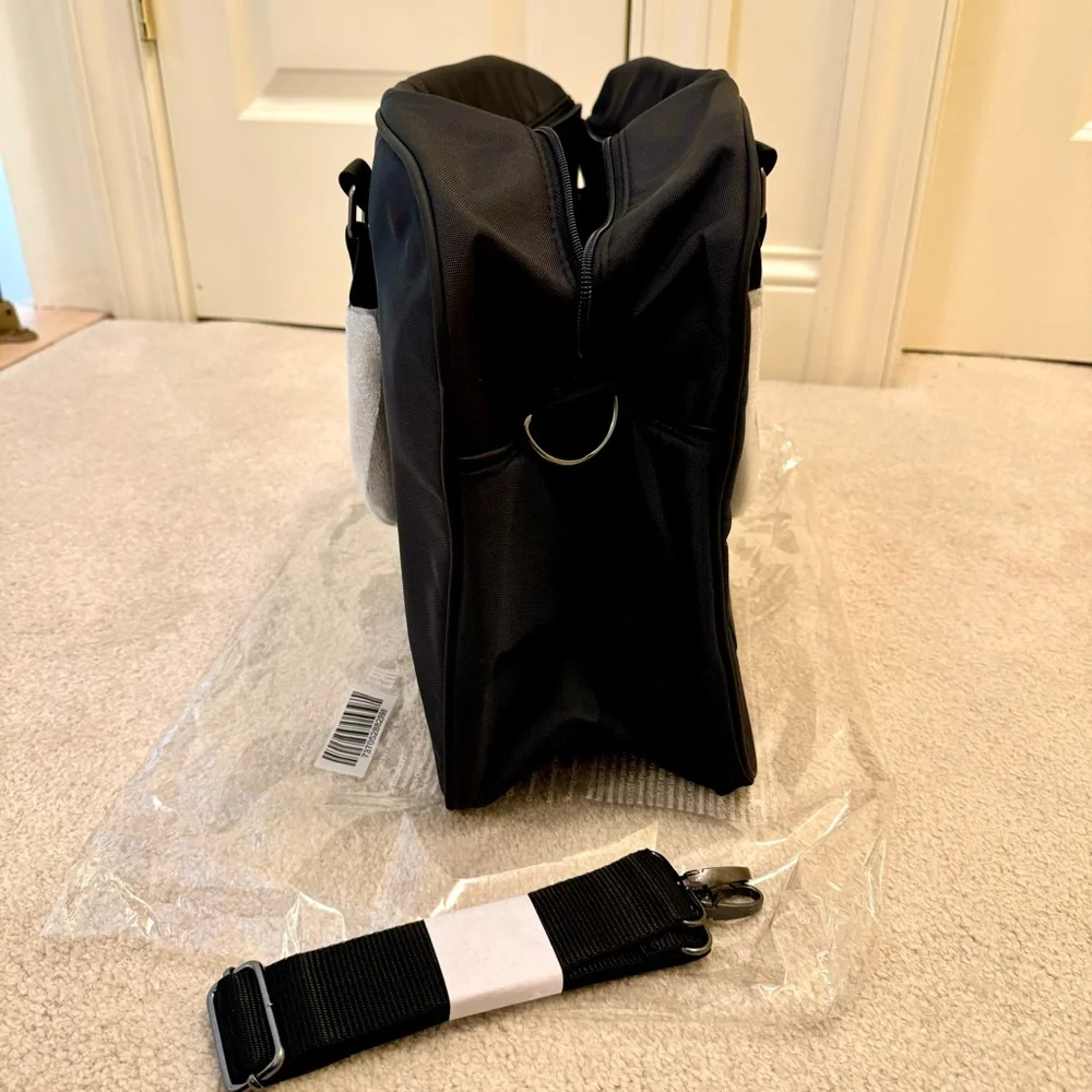 Hugo Boss Parfums Duffle Stylish Weekender Bag Travel Overnight Shoulder Strap